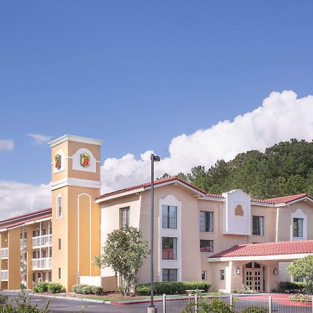 Super 8 By Wyndham Austell/Six Flags Hotel Exterior foto